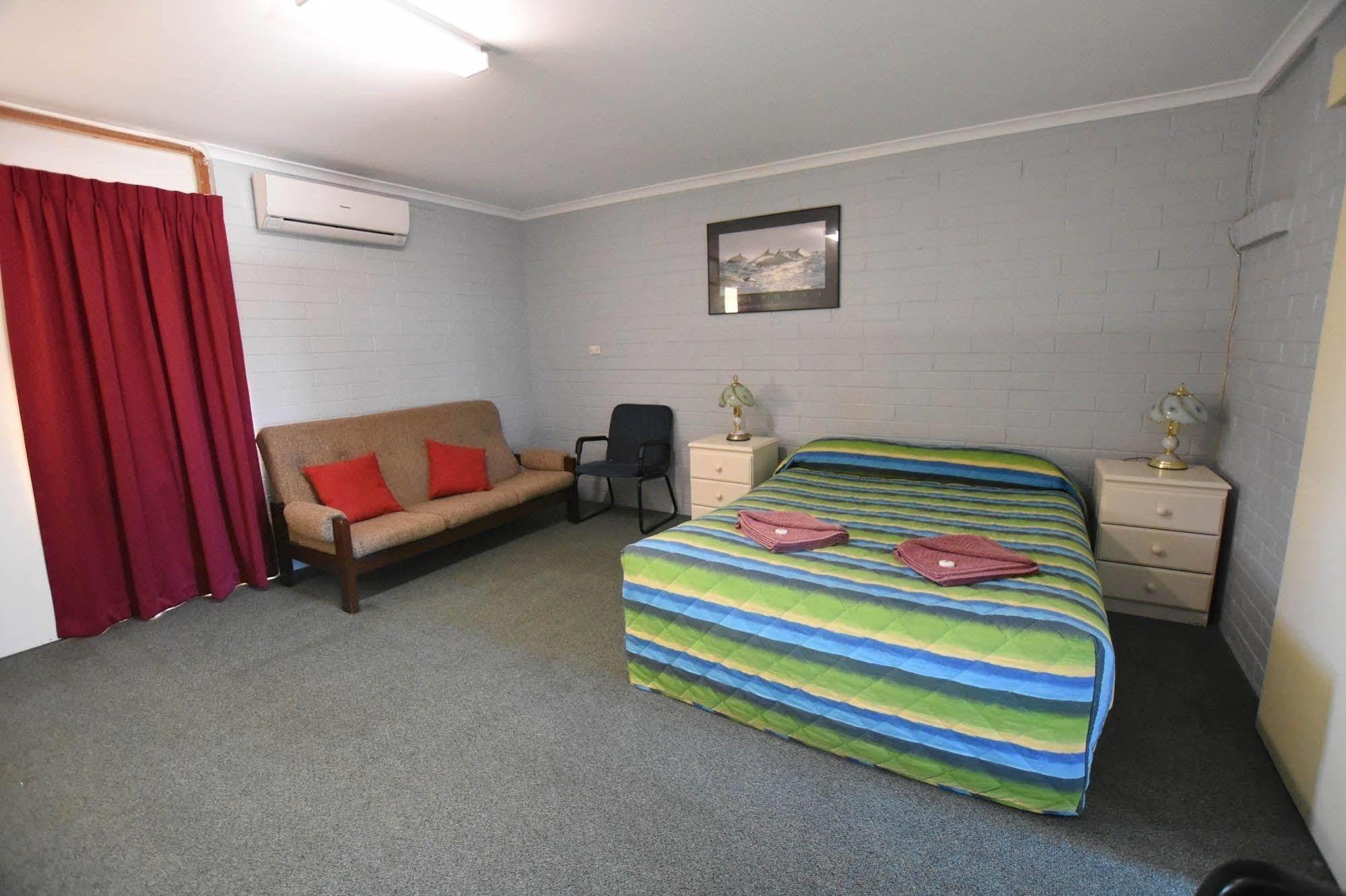Murray Bridge Motor Inn Buitenkant foto