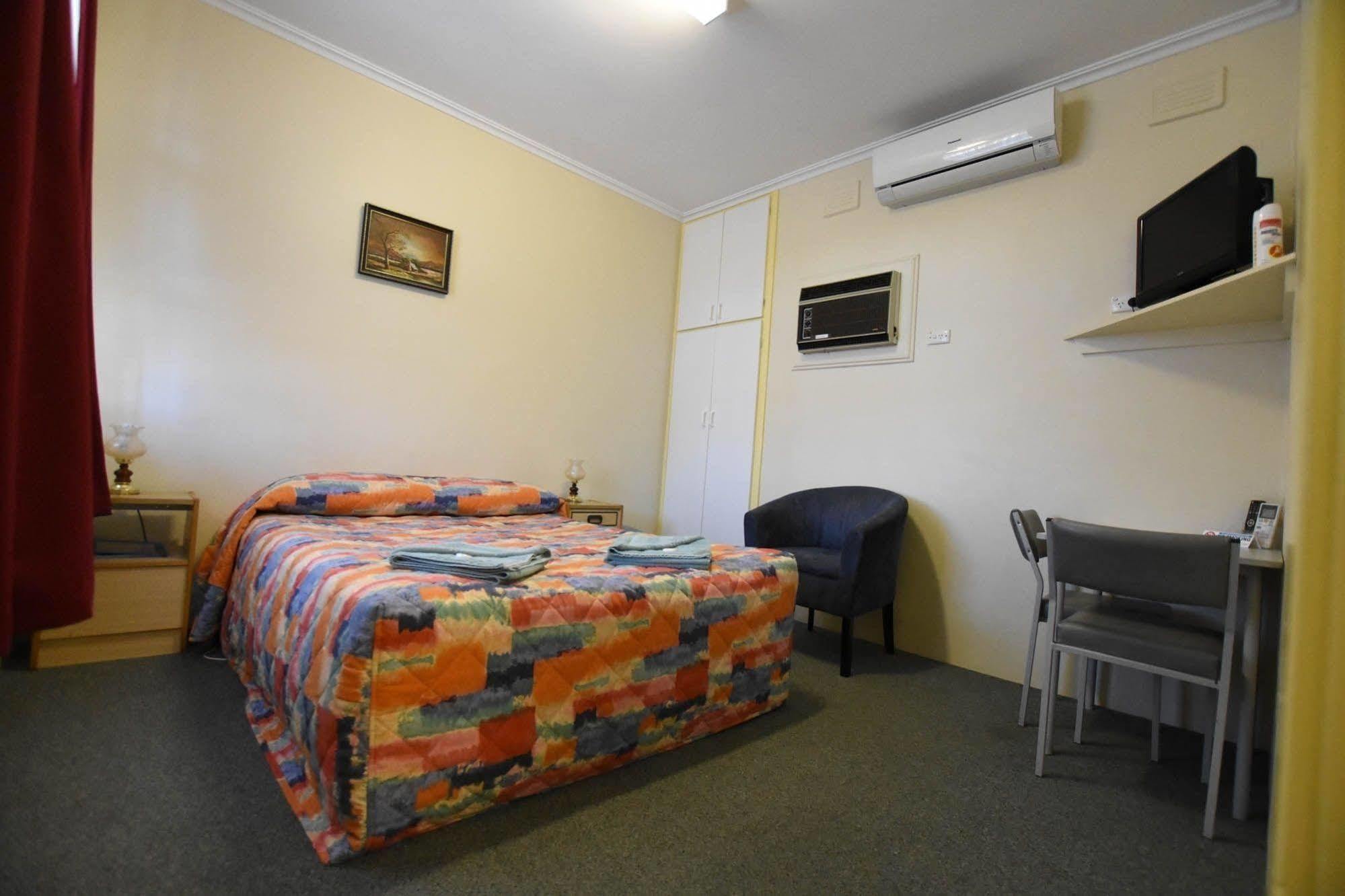 Murray Bridge Motor Inn Buitenkant foto